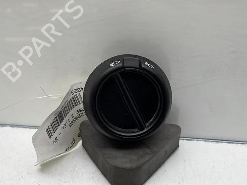 Used Headlight switch RENAULT KANGOO Express (FC0/1_) 1.2 (FC1A) (60 hp) 26743143