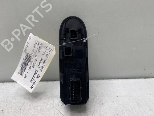 Used Left front window switch Left front window switch PEUGEOT 308 I (4A_, 4C_) 1.6 HDi (109 hp) 32854147 32854147