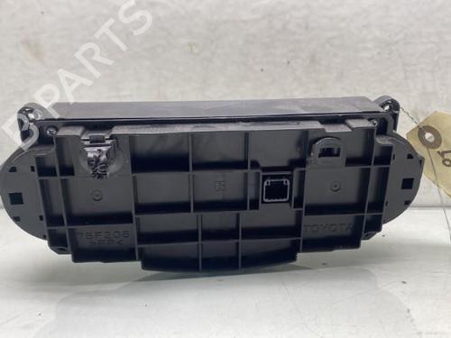 Comando chauffage Comando chauffage TOYOTA YARIS (_P13_) 1.5 (NSP131_) (112 hp) 19969504 19969504