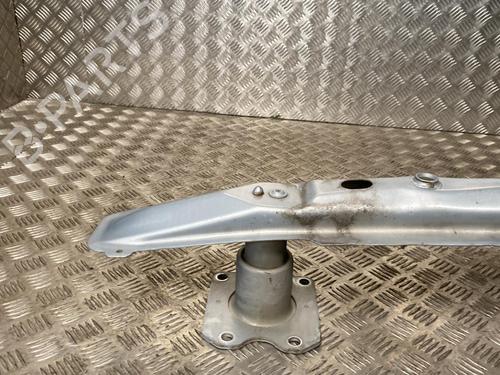 Used Front bumper reinforcement Front bumper reinforcement 28625484 28625484