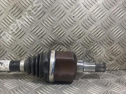 Used Left front driveshaft Left front driveshaft PEUGEOT 2008 II (UD_, US_, UY_, UJ_, UR_, UC_) 1.2 PureTech 130 (USHNS, URHNS) (130 hp) 19959224 19959224