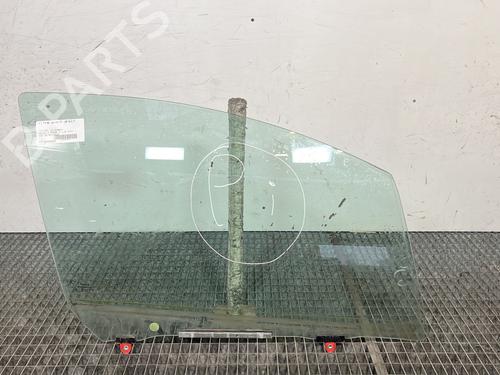 Vitre porte avant droite TOYOTA YARIS (_P13_) 1.0 (KSP130_, KSP130) (69 hp) 30576353
