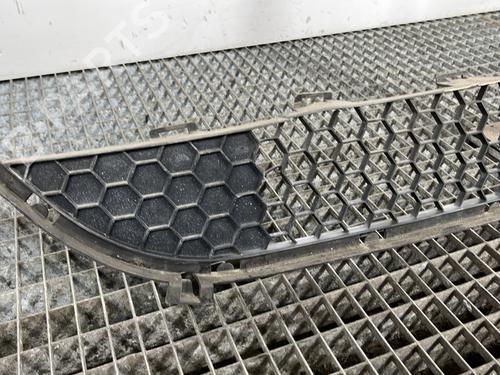 Grille PEUGEOT 1007 (KM_) 1.6 HDi | BP28522430C40