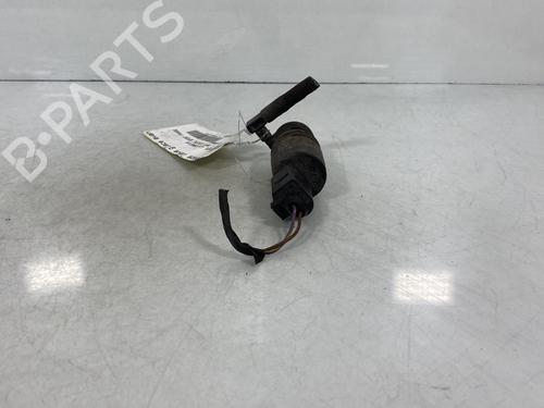 Used Washer pump Washer pump MERCEDES-BENZ C-CLASS Coupe (CL203) C 200 CDI (203.707) (122 hp) 20009860 20009860