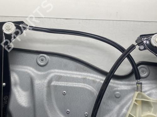 Front right window mechanism VW TOURAN (1T3) 1.6 TDI | BP32389490C23 