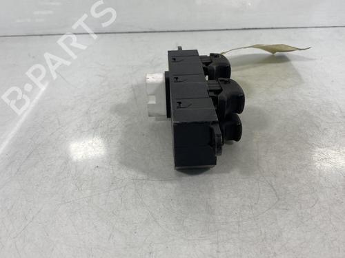 Used Left front window switch Left front window switch HYUNDAI SANTA FÉ I (SM) 2.0 CRDi 4x4 (113 hp) 19981724 19981724