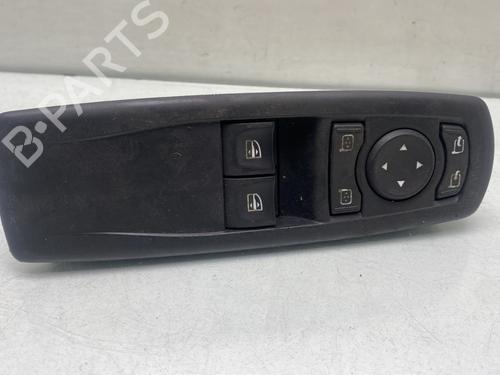 Used Left front window switch RENAULT LAGUNA Coupe (DT0/1) 2.0 dCi (DT01, DT08, DT09, DT0K, DT12, DT1C, DT1D, DT1M,... (150 hp) 31134619