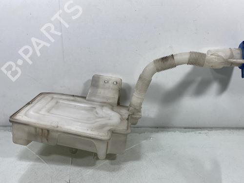 windscreen-washer-tank-vw-golf-vi-5k1-2008-2009-2010-2011-2012-2013-2014-31712415 main image