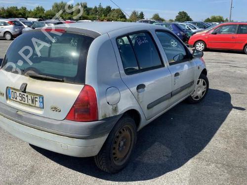 Éclairage de plaque d'immatriculation RENAULT CLIO II (BB_, CB_) 1.2 (BB0A, BB0F, BB10, BB1K, BB28, BB2D, BB2H, CB0A,... | BP30864049I40