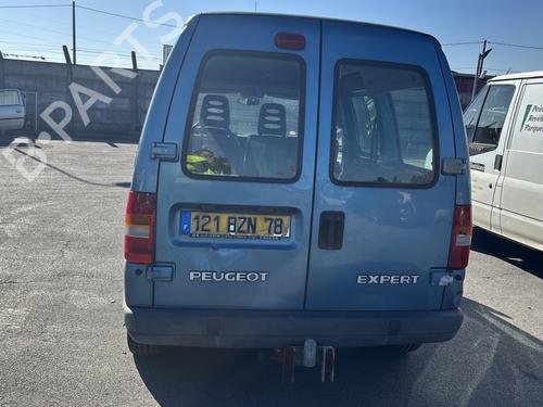 Left headlight PEUGEOT EXPERT Van (222) 2.0 | BP29377817C28 