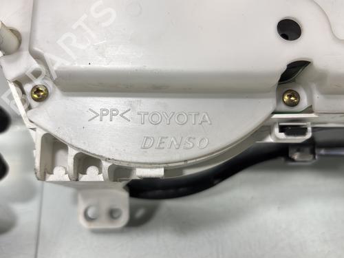 Used Instrument cluster Instrument cluster TOYOTA RAV 4 II (_A2_) 2.0 D 4WD (CLA20_, CLA21_, CLA20R, CLA21R) (116 hp) 31624477 31624477