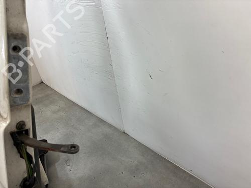 Used Right front door Right front door 39091013 39091013