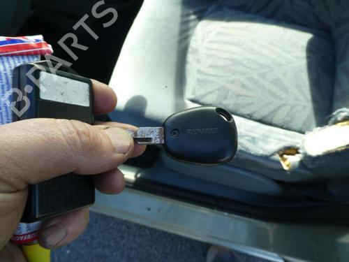 Clignotant avant droit RENAULT MEGANE Scenic (JA0/1_) 1.6 e (JA0F) | BP20013968C33 