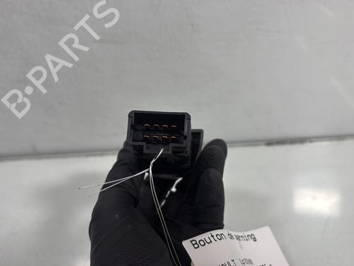 Warning switch RENAULT SCÉNIC I MPV (JA0/1_, FA0_) 1.9 dCi (JA05, JA1F) | BP29939221I22 