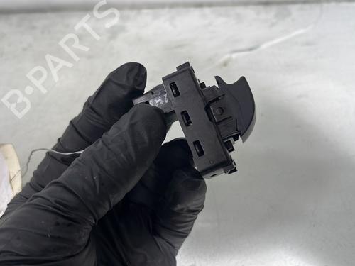 Used Left front window switch Left front window switch PEUGEOT PARTNER Box Body/MPV 1.6 BlueHDi 100 (100 hp) 33874653 33874653