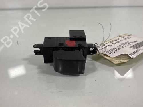 Used Right front window switch NISSAN PRIMERA Hatchback (P12) 2.2 Di (126 hp) 21950987