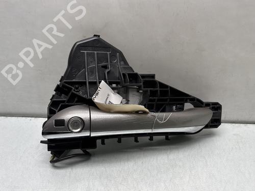 Used Front left exterior door handle MERCEDES-BENZ A-CLASS (W169) A 170 (169.032, 169.332) (116 hp) 30082641