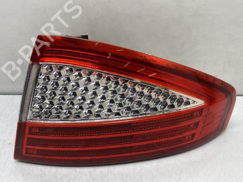 Used Right taillight FORD MONDEO IV (BA7) 2.0 TDCi (140 hp) 30328193