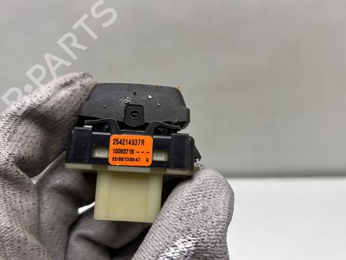 Right front window switch DACIA SANDERO II 1.5 dCi | BP27173799I26 - Image 4