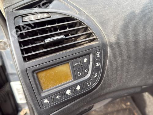 Switch CITROËN C4 Picasso I MPV (UD_) 1.6 HDi | BP31379418I30 - Image 15