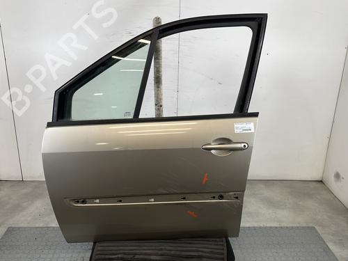 Used Left front door RENAULT SCÉNIC II (JM0/1_) 1.5 dCi (JM1E, JM16) (106 hp) 31250977