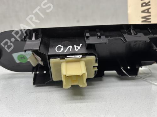 Right front window switch RENAULT CLIO IV (BH_) 1.2 TCe 120 (BHM0) | BP28281953I26 