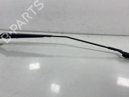 Used Front windshield wiper arm VW POLO VI (AW1, BZ1, AE1) 1.0 (75 hp) 29724815