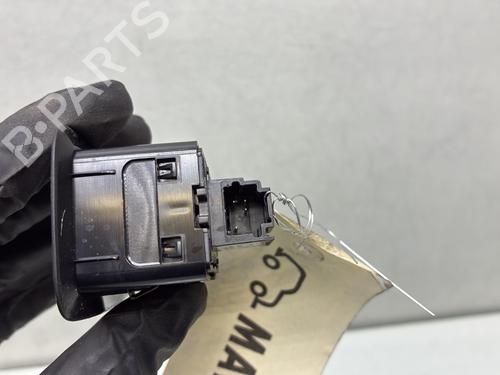 Right front window switch RENAULT CLIO V (B7_) 1.0 TCe 100 (B7MT) | BP33830522I26 - Image 2