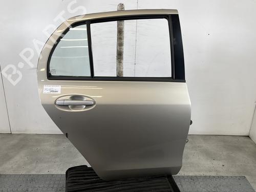 Dør høyre bak TOYOTA YARIS (_P9_) 1.4 D-4D (NLP90_, NLP90R) (90 hp) 30510062