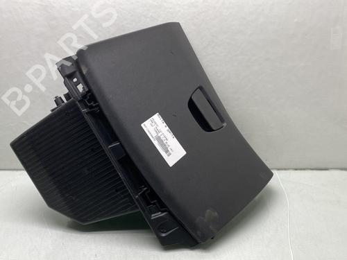 Used Glove box PEUGEOT 208 I (CA_, CC_) 1.5 BlueHDI 100 (102 hp) 24428751