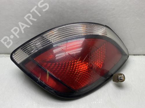 Used Right taillight KIA RIO II (JB) 1.4 16V (97 hp) 21086326