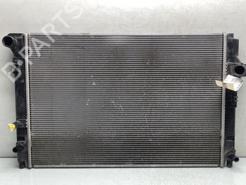 Used Water radiator TOYOTA YARIS (_P13_) 1.5 Hybrid (NHP130_, NHP130) (101 hp) 28704772