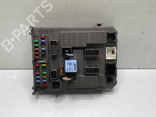 Used Fuse box Fuse box PEUGEOT 807 (EB_) 2.2 HDi (170 hp) 29141918 29141918