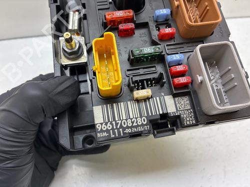Used Fuse box Fuse box PEUGEOT 207 CC (WD_) 1.6 16V (120 hp) 40029837 40029837