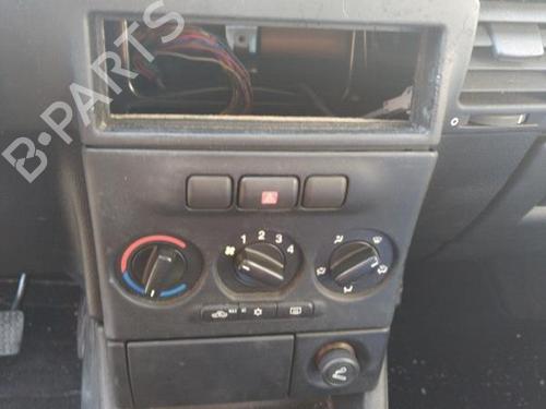 Front right quarter glass OPEL ZAFIRA A MPV (T98) 2.0 DTI 16V (F75) | BP20010171C112 