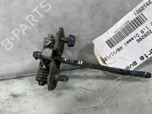 Dørhængsel/Dørbegrænser Dørhængsel/Dørbegrænser PEUGEOT 405 II (4B) 1.9 D (68 hp) 33841818 33841818