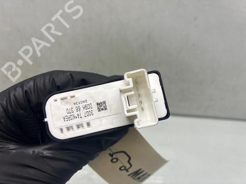 Right front window switch MAZDA 2 Hatchback (DL, DJ) 1.5 SKYACTIV-G | BP39984214I26 - Image 2