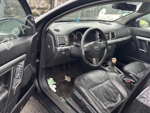 Right taillight OPEL VECTRA C Estate (Z02) 1.9 CDTI (F35) | BP31189512C35 