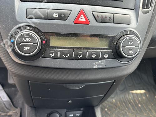 Left front fog light KIA CEE'D Hatchback (ED) 1.6 CRDi 90 | BP28385372C30 - Image 37