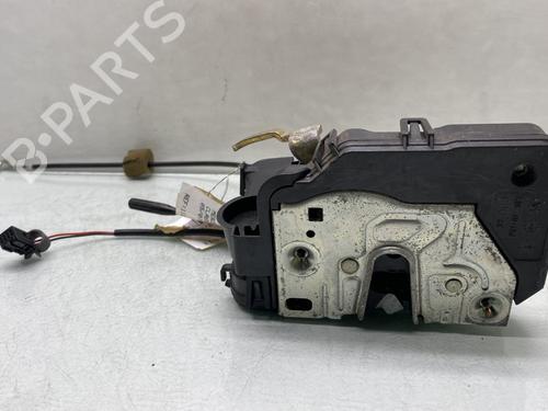 Used Front right lock MERCEDES-BENZ C-CLASS (W203) C 220 CDI (203.006) (136 hp) 30438387