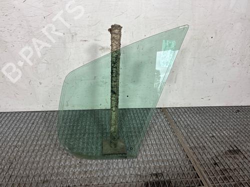 Used Front right quarter glass Front right quarter glass 37171605 37171605