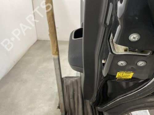 right-rear-door-suzuki-swift-iii-mz-ez-2005-24619181 main image