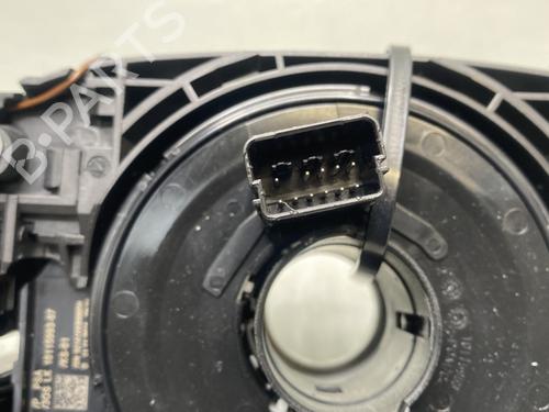 Used Steering column stalk Steering column stalk CITROËN C5 AIRCROSS (A_) 1.2 Hybrid 136 (ARHPYJ) (136 hp) 32495812 32495812