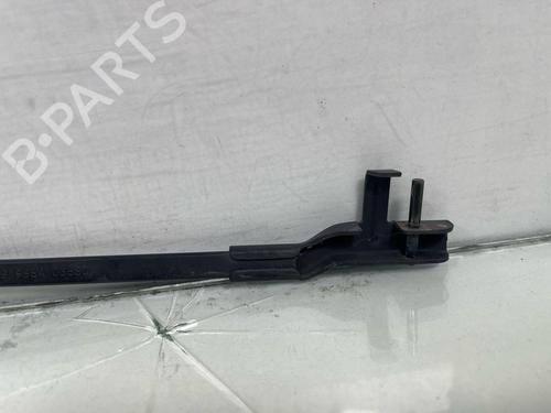 Used Front windshield wiper arm Front windshield wiper arm 37409513 37409513