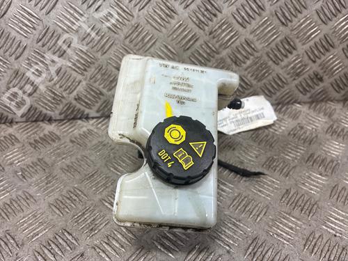 brake-master-cylinder-vw-passat-b8-3g2-cb2-2014-32702296 main image