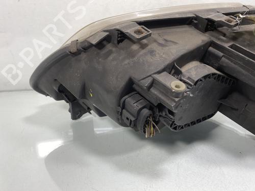 Right headlight VW TOURAN (1T1, 1T2) 2.0 TDI | BP21955097C29 