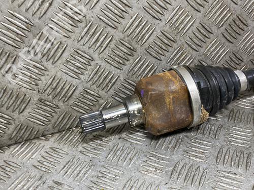 Used Left front driveshaft Left front driveshaft PEUGEOT 2008 II (UD_, US_, UY_, UJ_, UR_, UC_) 1.2 PureTech 130 (USHNS, URHNS) (130 hp) 29544319 29544319