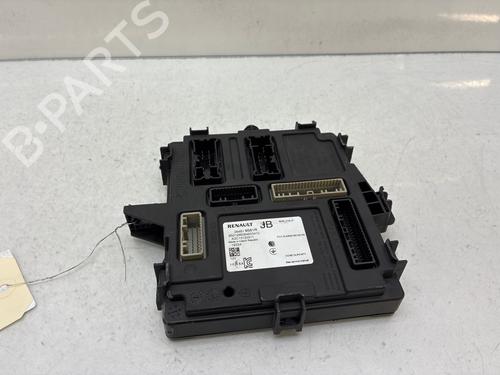 Used Fuse box Fuse box 39179571 39179571