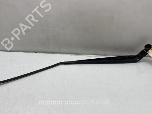 Used Front windshield wiper arm Front windshield wiper arm 31160243 31160243