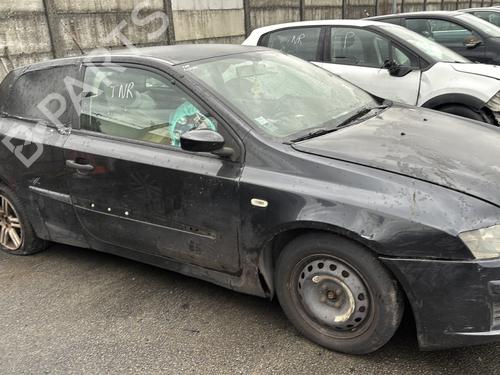 Used Parts FIAT STILO (192_)  1.9 JTD (192_XF1A)  4557851